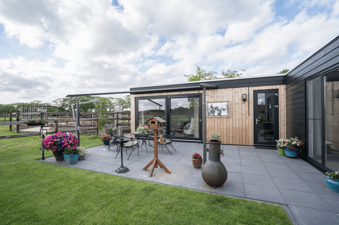 Pre-mantelzorgwoning bouwen in de gemeente Berg en Dal? De gemeente Berg en Dal is gelegen in de provincie Gelderland en omvat de dorpen Beek, Berg en Dal, Erlecom, Groesbeek, Heilig Landstichting, Kekerdom, Leuth, Millingen aan de Rijn, Ooij, Persingen, en Ubbergen.